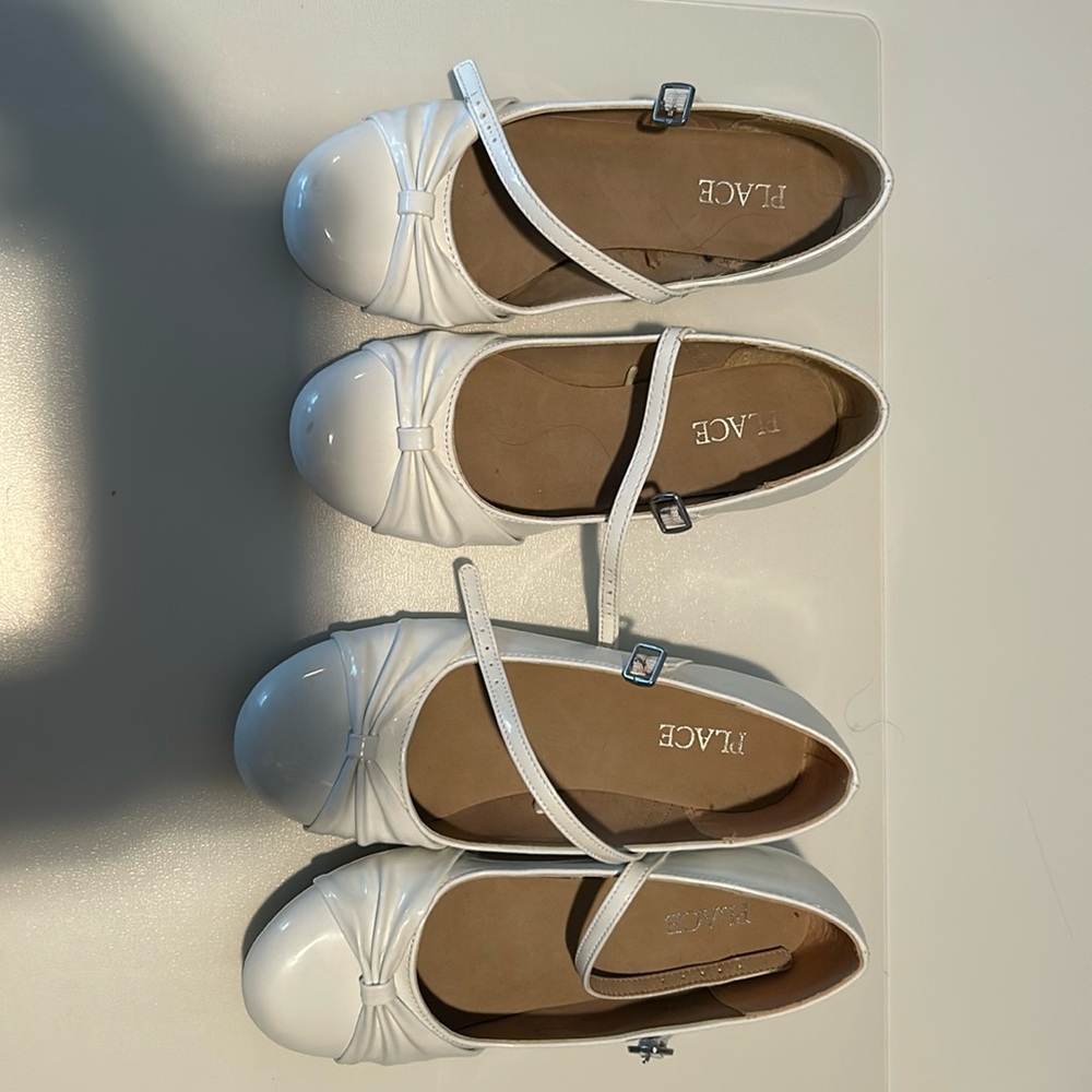 2 pair White Patient Leather dress shoes for girls size 2 and size 3 big girls